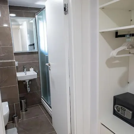 Apartment-krzelj-suite アパート *